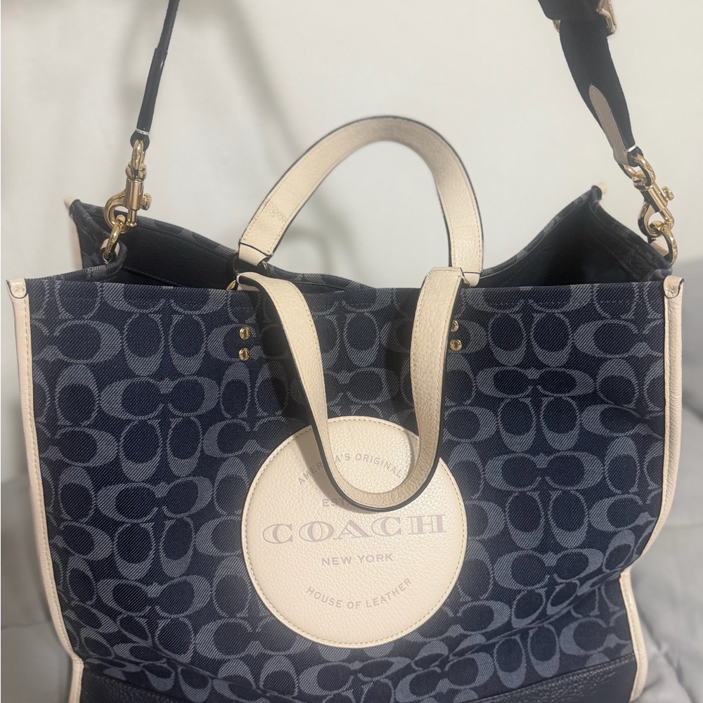 Coach Dempsey Tote 40 bag in signature denim